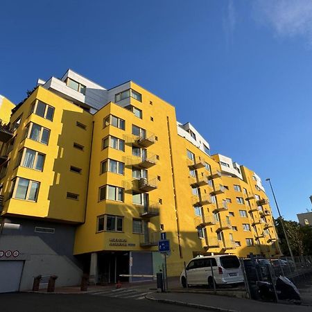 דירות Rezidence Jeseniova פראג מראה חיצוני תמונה